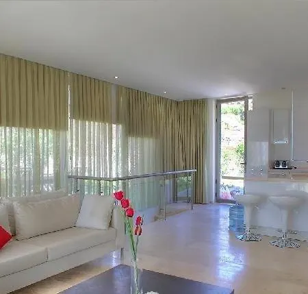 Villa Amenom Villa *